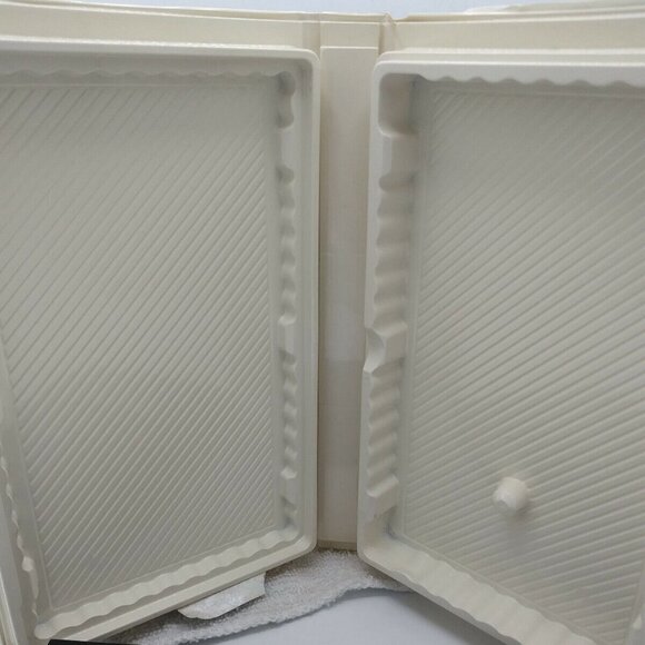 Pinocchio VHS Clamshell 1993 Walt Disney Masterpiece Blue Fairy Geppetto Jiminy - Picture 7 of 7